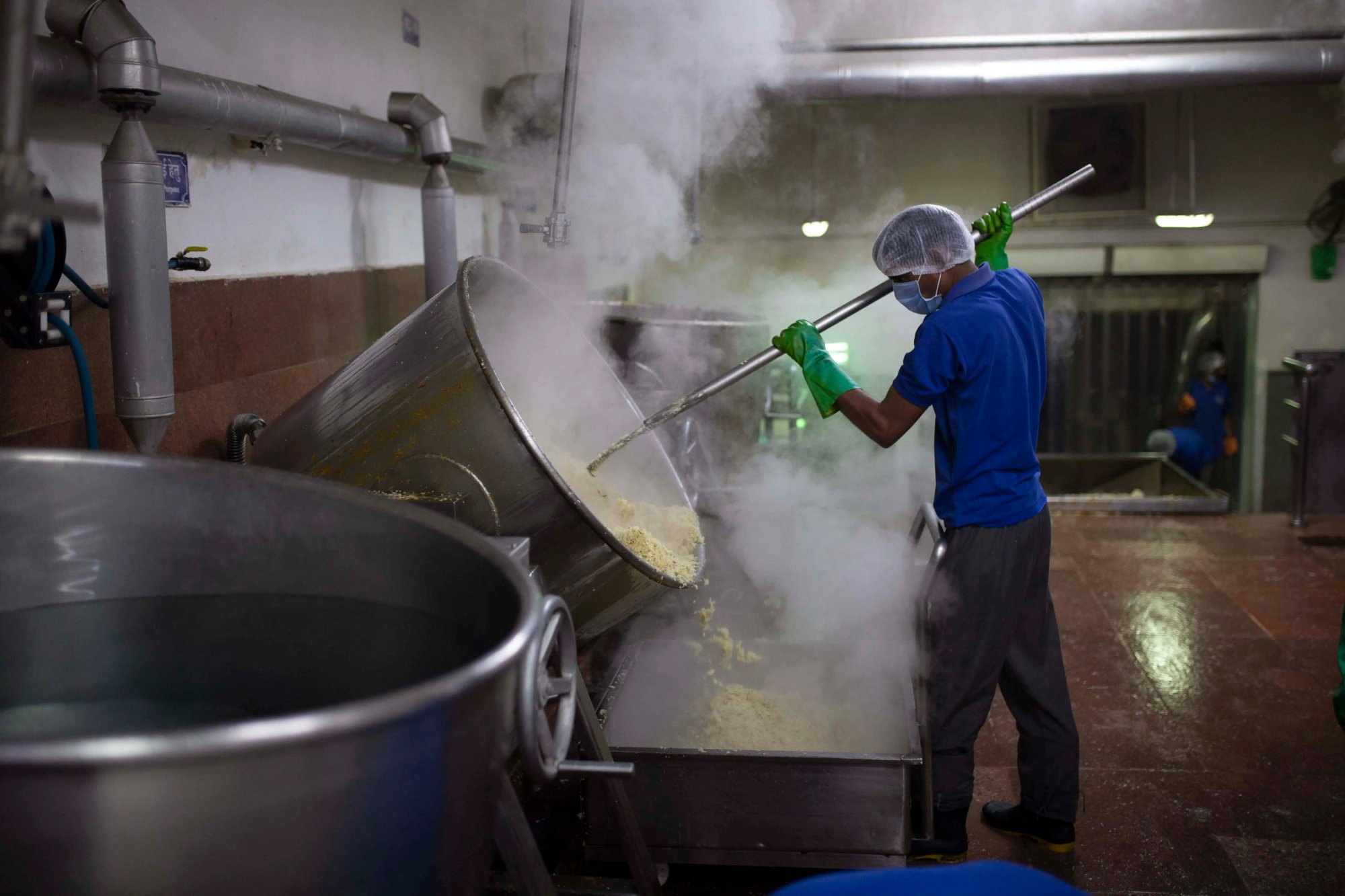 Meals delivered to schools on optimized routes